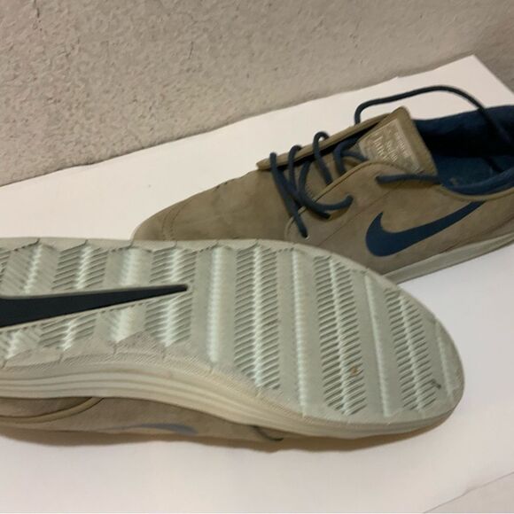 Nike SB Mens Zoom Stefan Janoski Skate Shoes Thunder Grey Black NIKE Zoom Stefan Janoski SB Thunder Grey Men’s Sz 10.5  Gum Sole Shoes